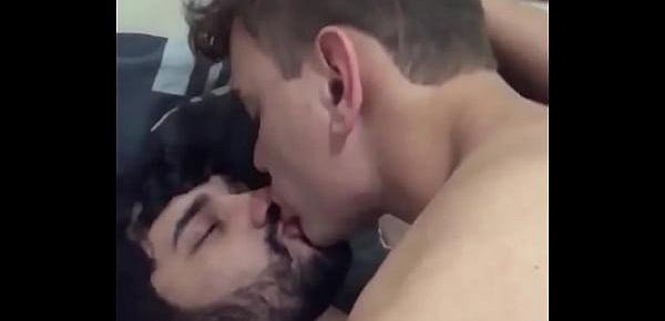  Marcos Goiano  e Felipe Ruivo aos Beijos quentes
